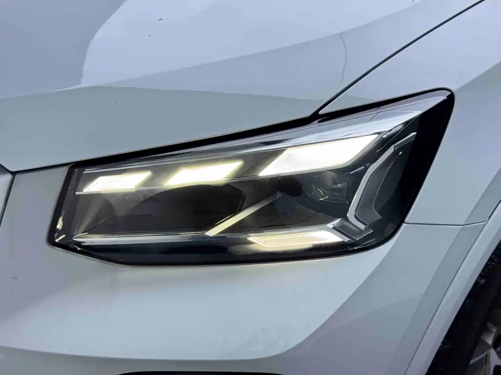 Audi Q2L — миниатюра 32