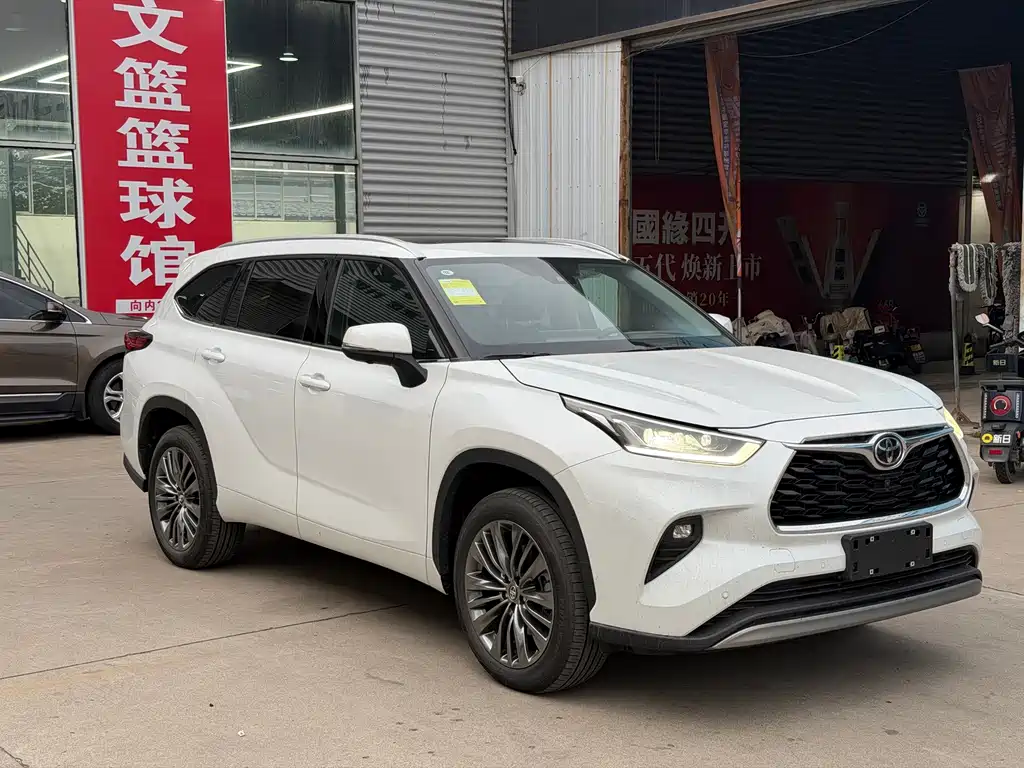 Toyota Highlander — миниатюра 3