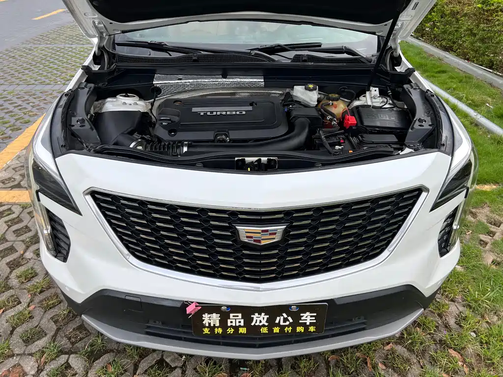 Cadillac XT4 2018 28T