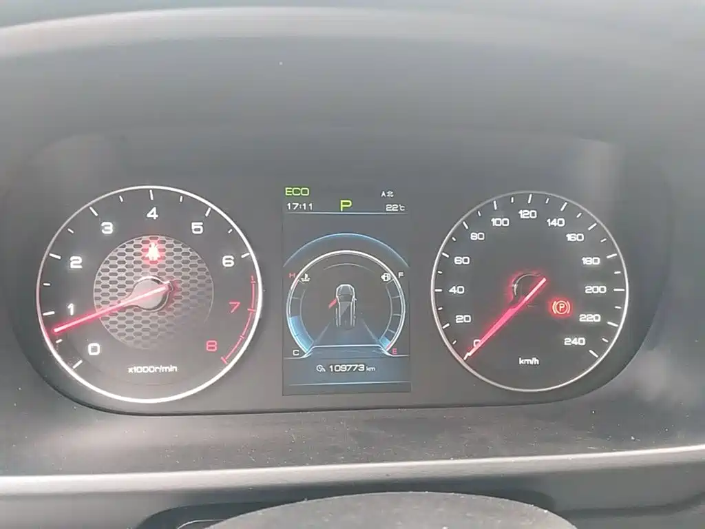 BYD Tang — миниатюра 12