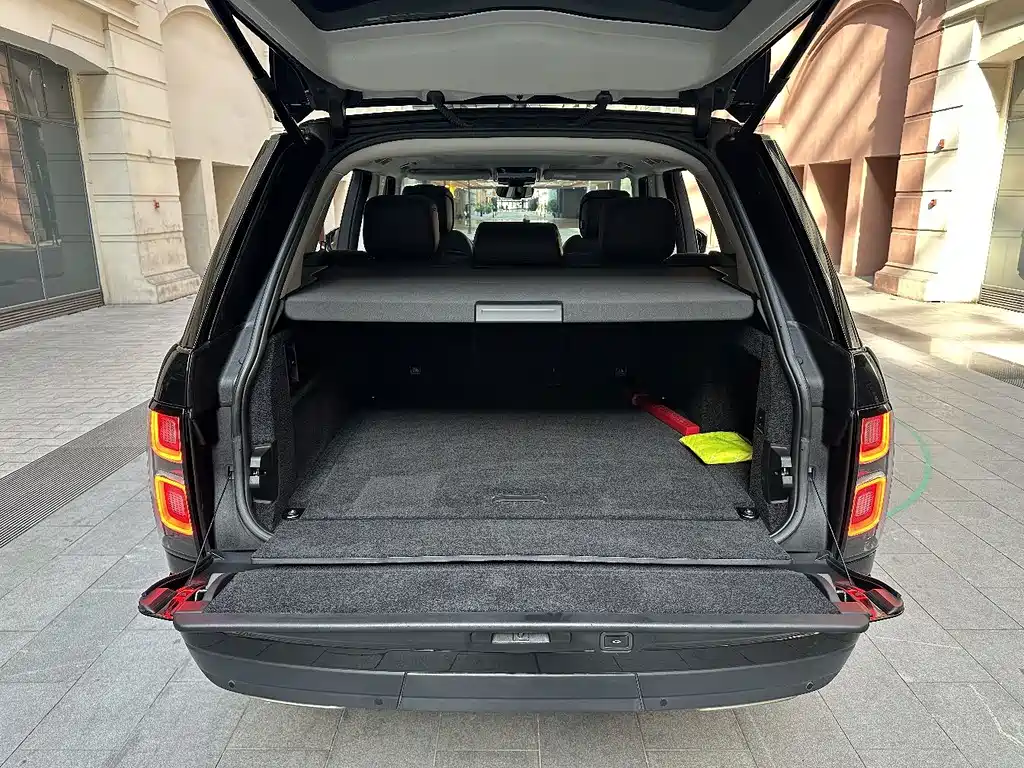 Land Rover Range Rover — миниатюра 22