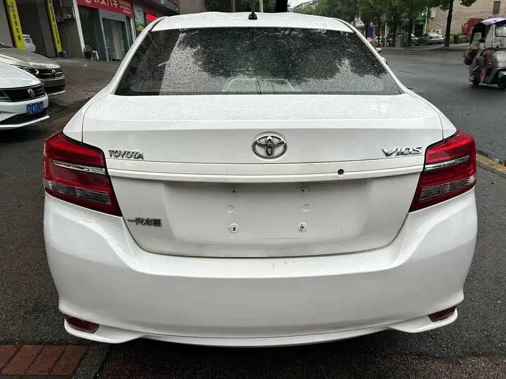 Toyota Vios — миниатюра 7
