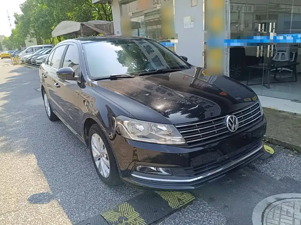 Volkswagen Lavida — миниатюра 4