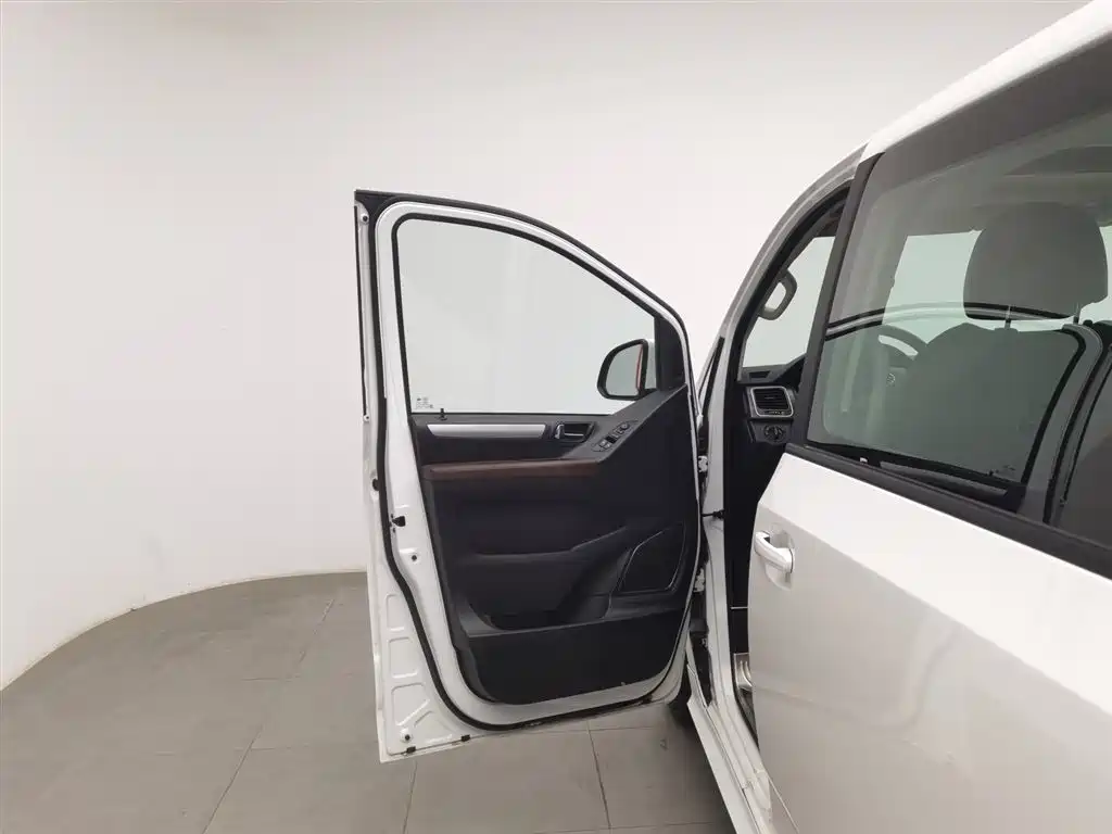 SAIC MAXUS CHASE G10