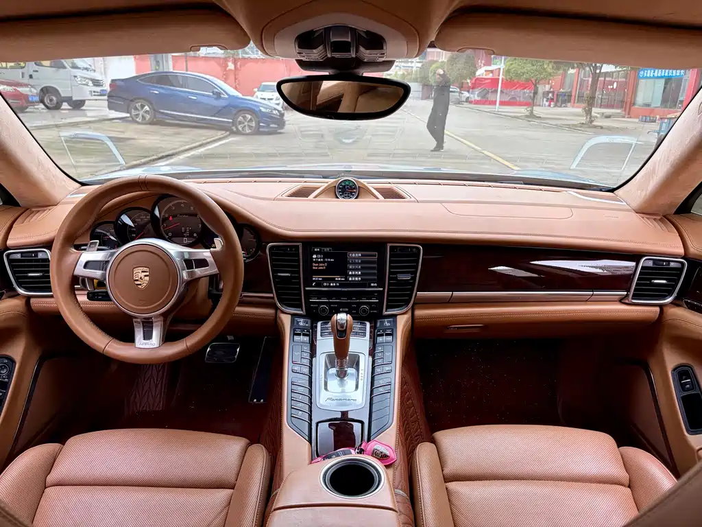 Porsche Panamera — миниатюра 5