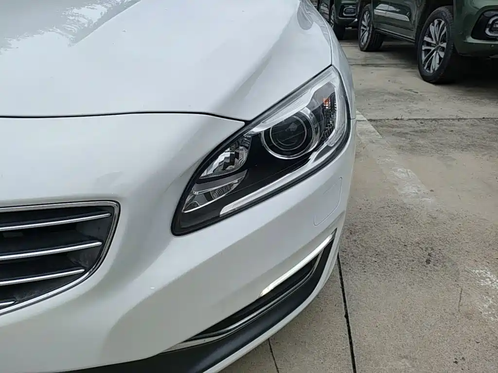 Volvo S60 — миниатюра 24