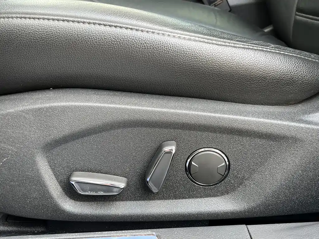 Ford Mondeo — миниатюра 15