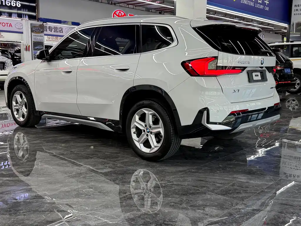 BMW X1 2023 sDrive20Li X