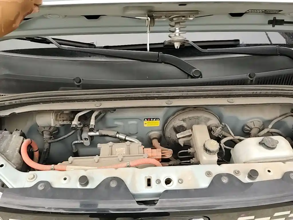Wuling MINIEV — миниатюра 20