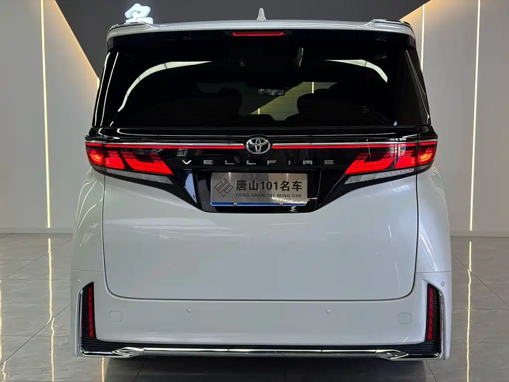 Toyota Vellfire — миниатюра 9