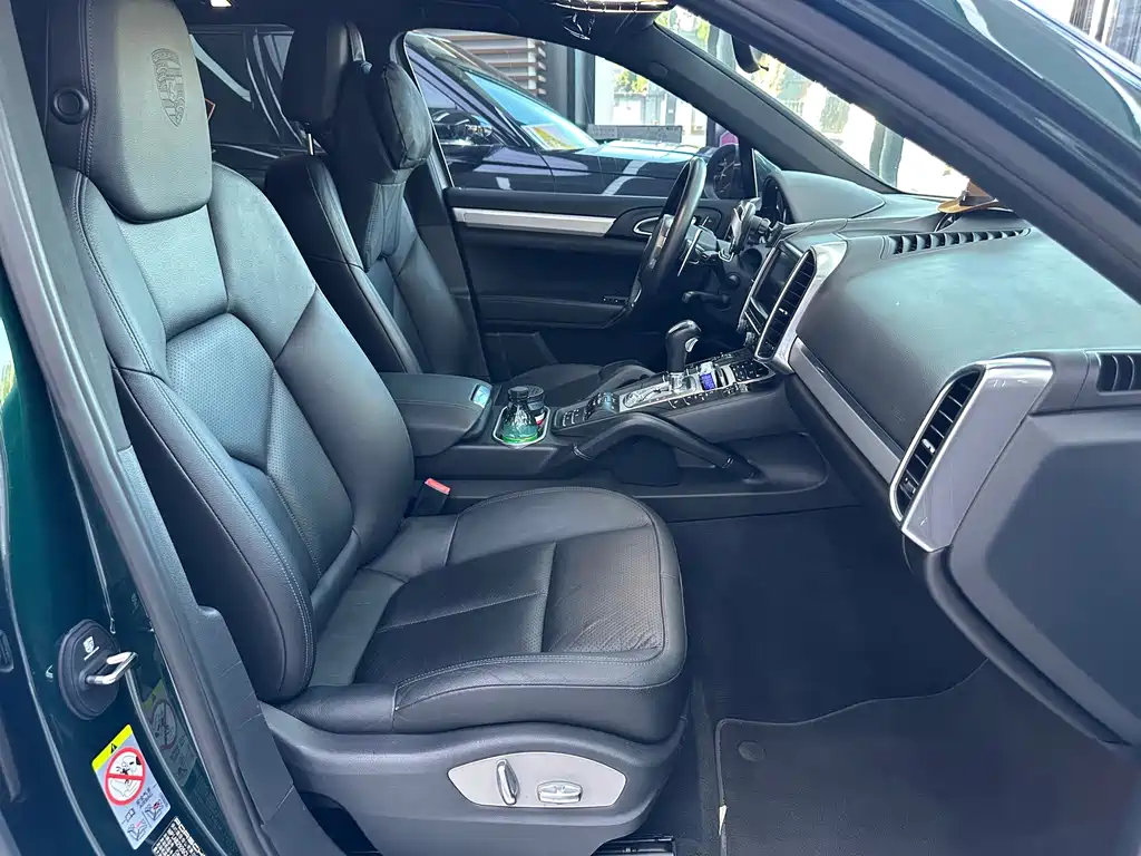 Porsche Cayenne 2011 Cayenne S 4.8L