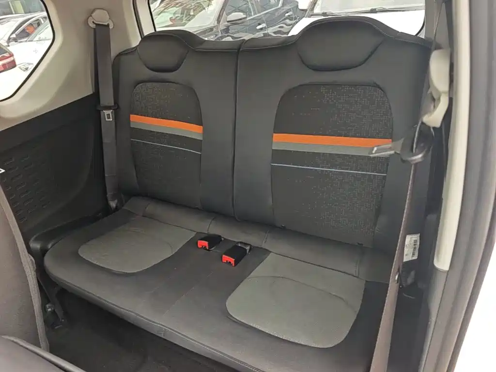 Wuling MINIEV — миниатюра 17