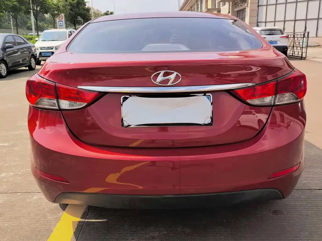 Hyundai Elantra Langdong — миниатюра 6