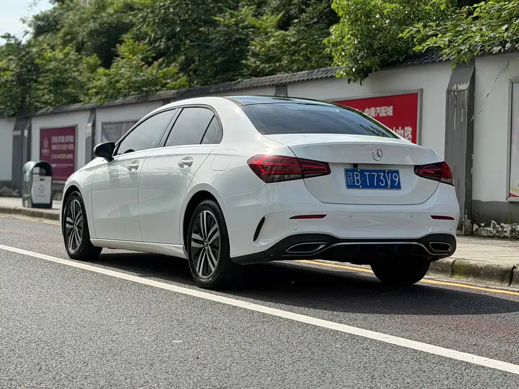 Mercedes-Benz A-Class — миниатюра 6