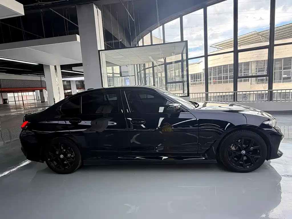 BMW i3 — миниатюра 12