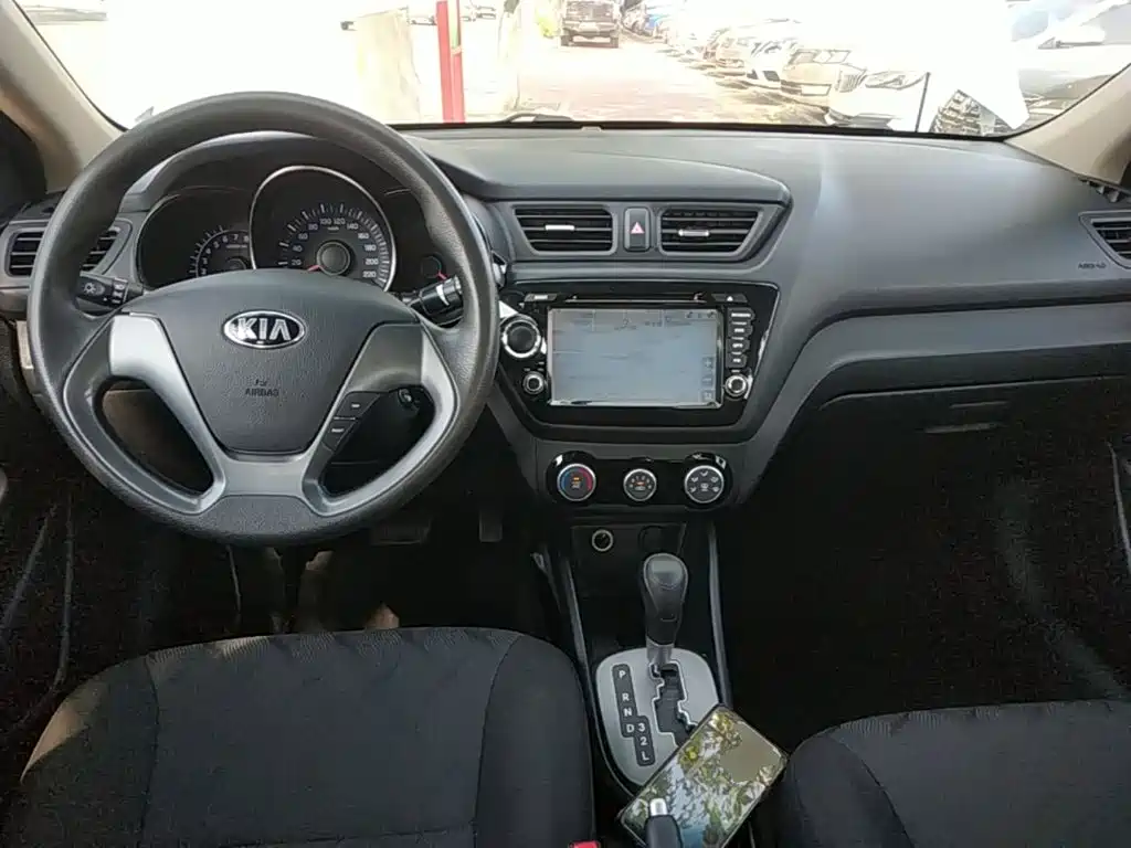 Kia K2 — миниатюра 10