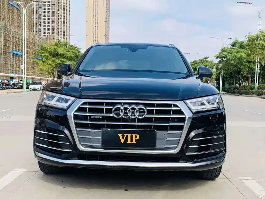 Audi Q5L — миниатюра 2