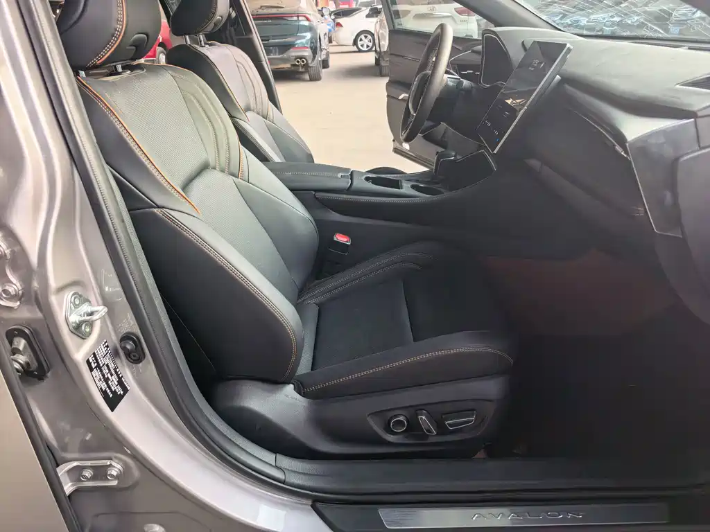 Toyota Avalon — миниатюра 4
