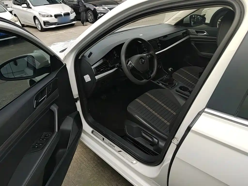 Volkswagen Lavida — миниатюра 16
