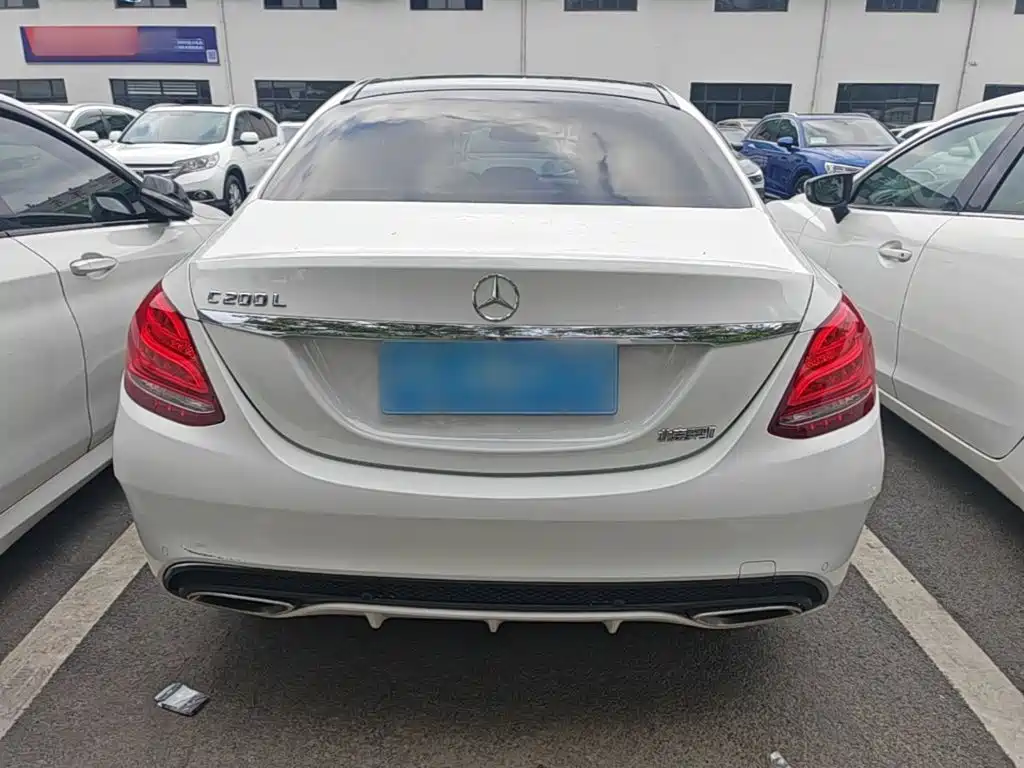 Mercedes-Benz C-Class — миниатюра 6
