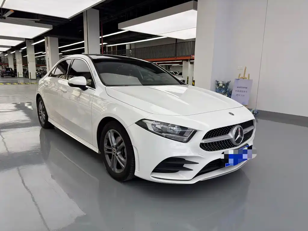 Mercedes-Benz A-Class — миниатюра 3