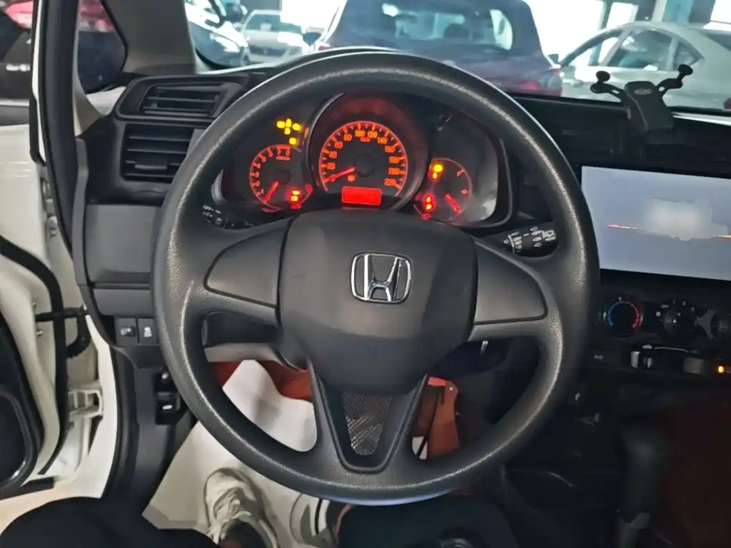 Honda Fit — миниатюра 11