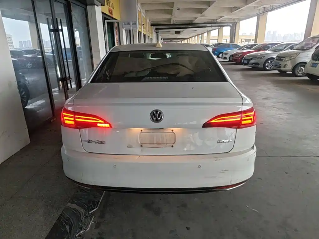Volkswagen Bora — миниатюра 6
