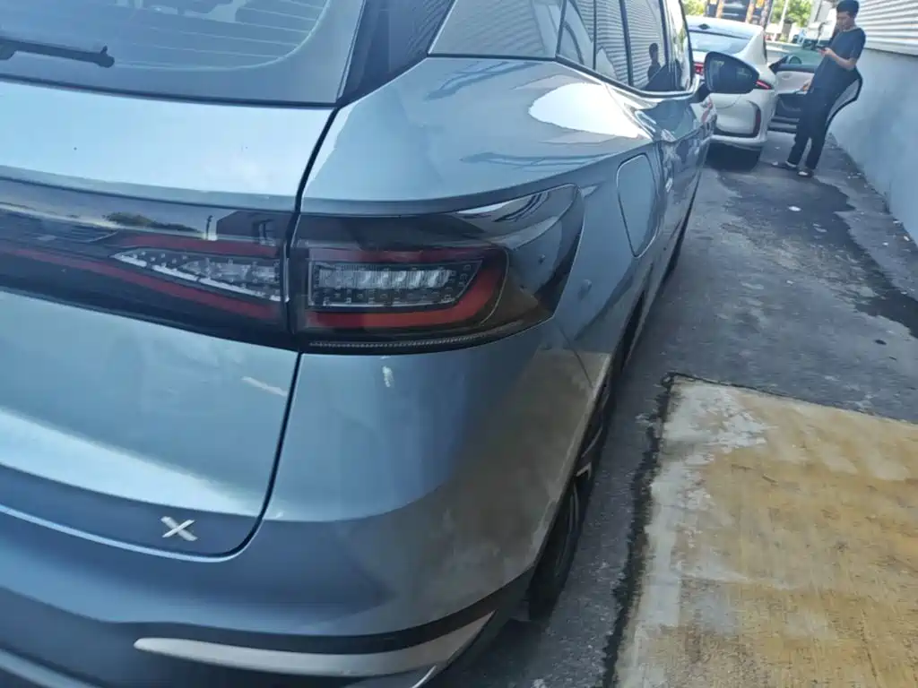 Volkswagen ID.4 X — миниатюра 8