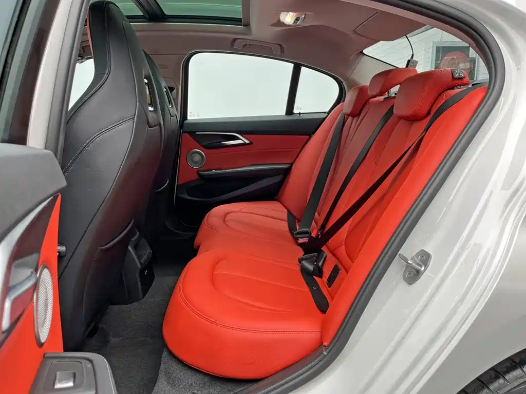 BMW 1 Series — миниатюра 14
