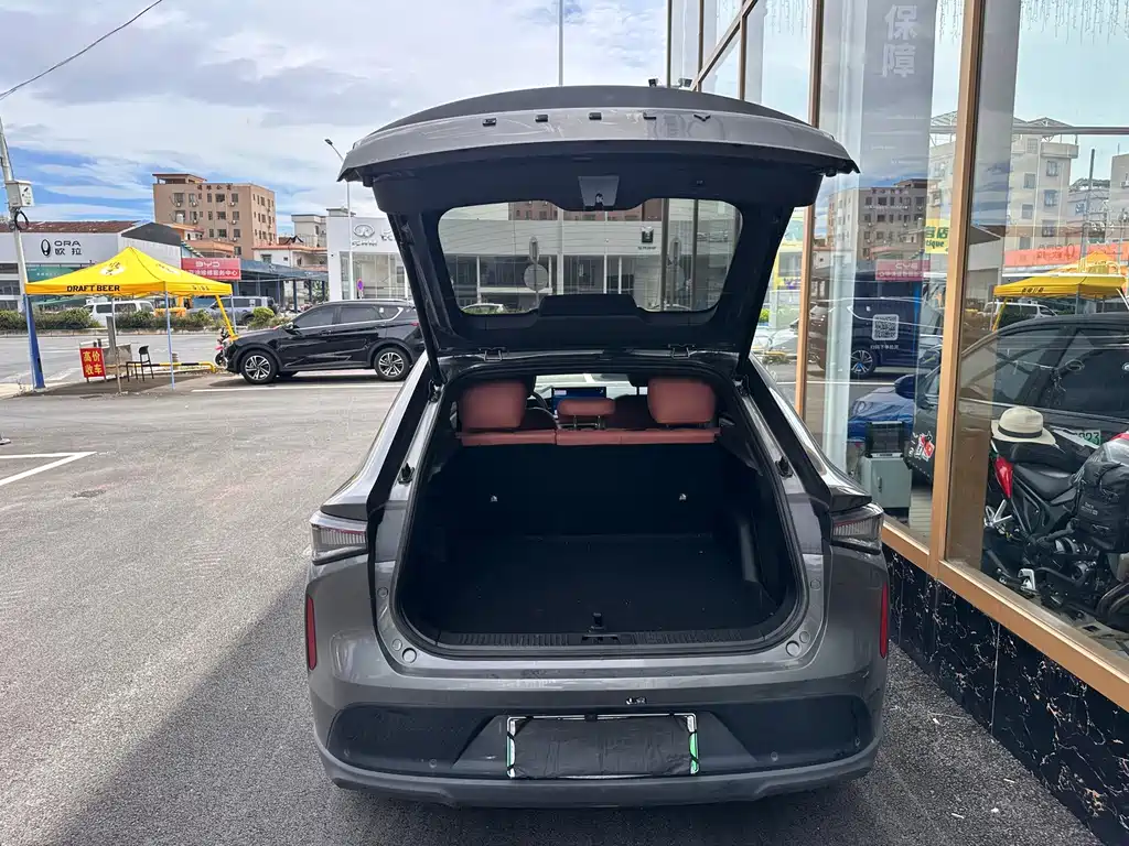 Geely 博越REV — миниатюра 16