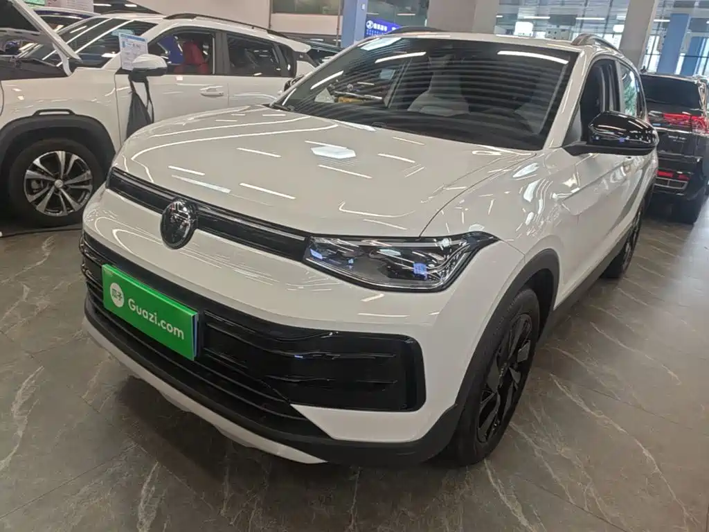 Volkswagen Tharu — миниатюра 2