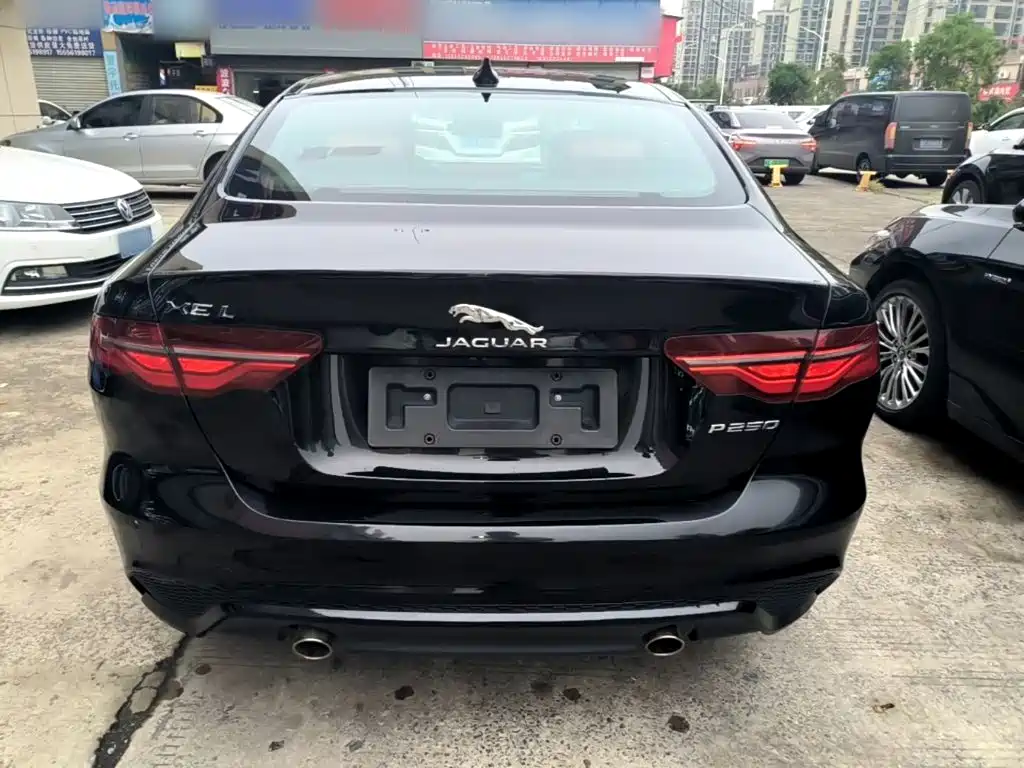 Jaguar XEL — миниатюра 6