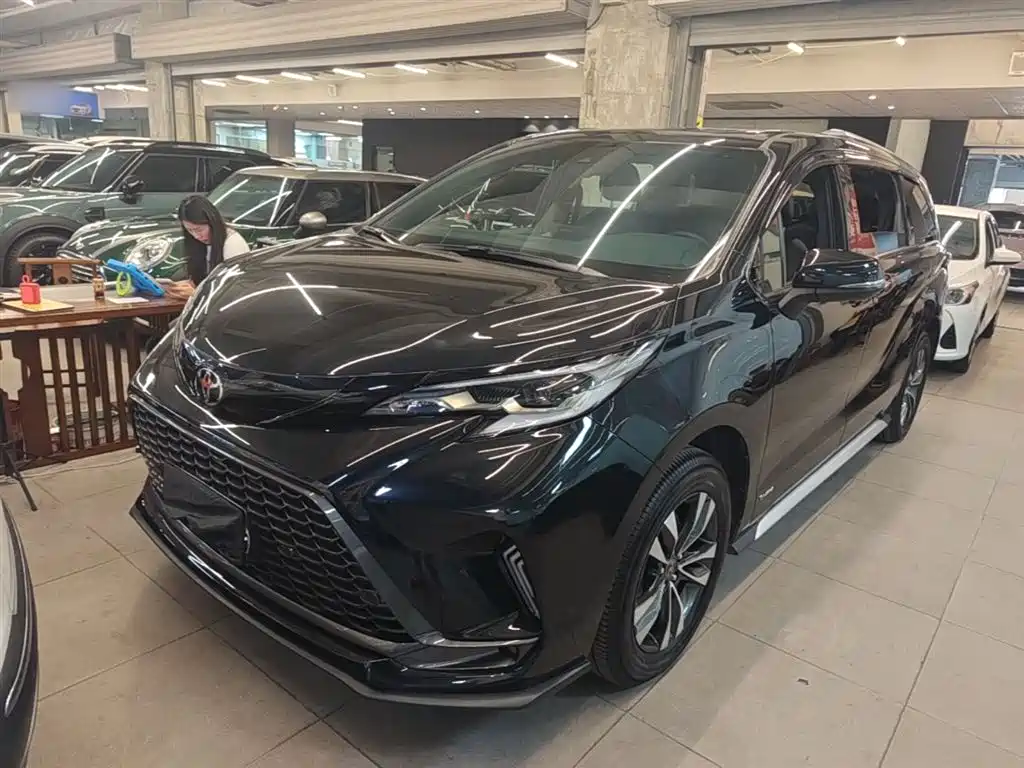 Toyota Granvia 2025