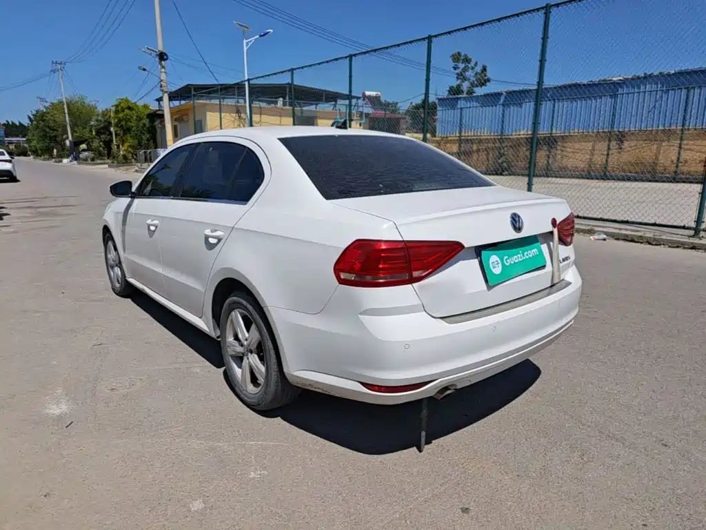 Volkswagen Lavida — миниатюра 5