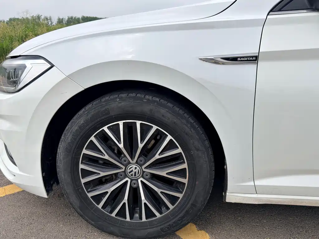 Volkswagen Sagitar — миниатюра 25