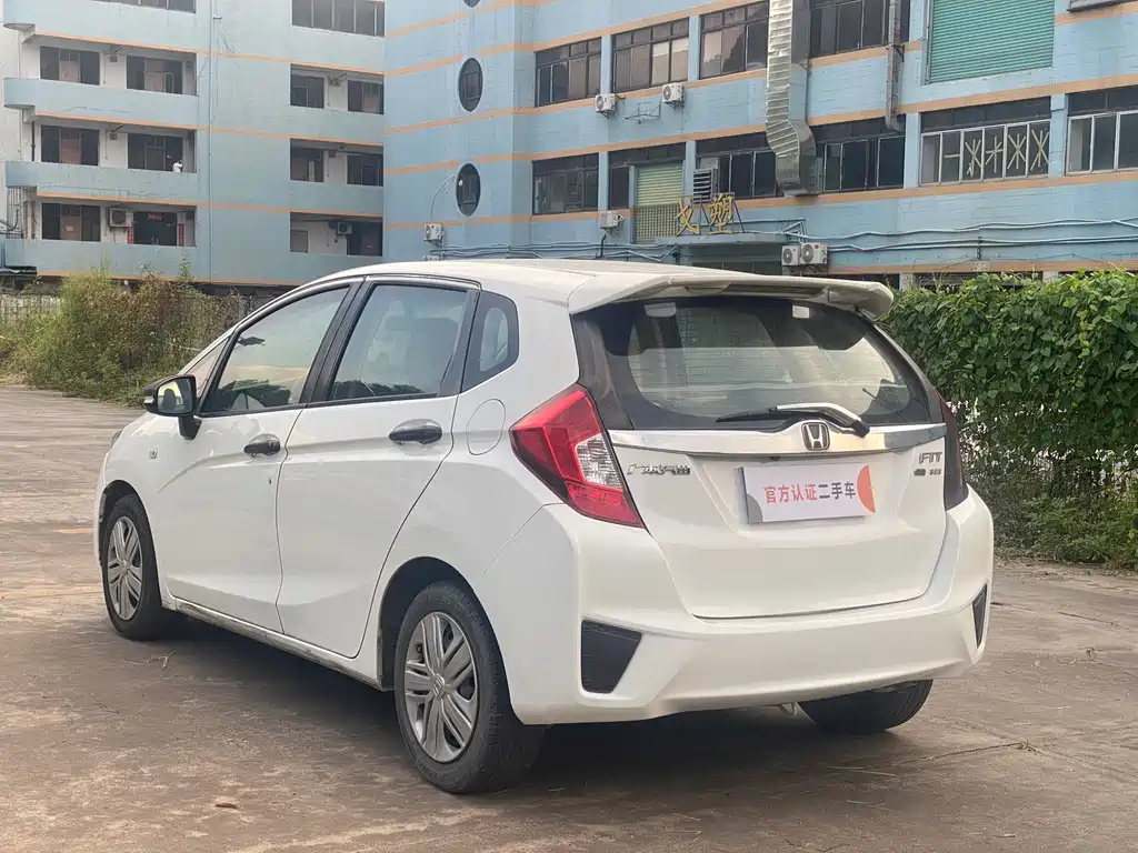 Honda Fit — миниатюра 10