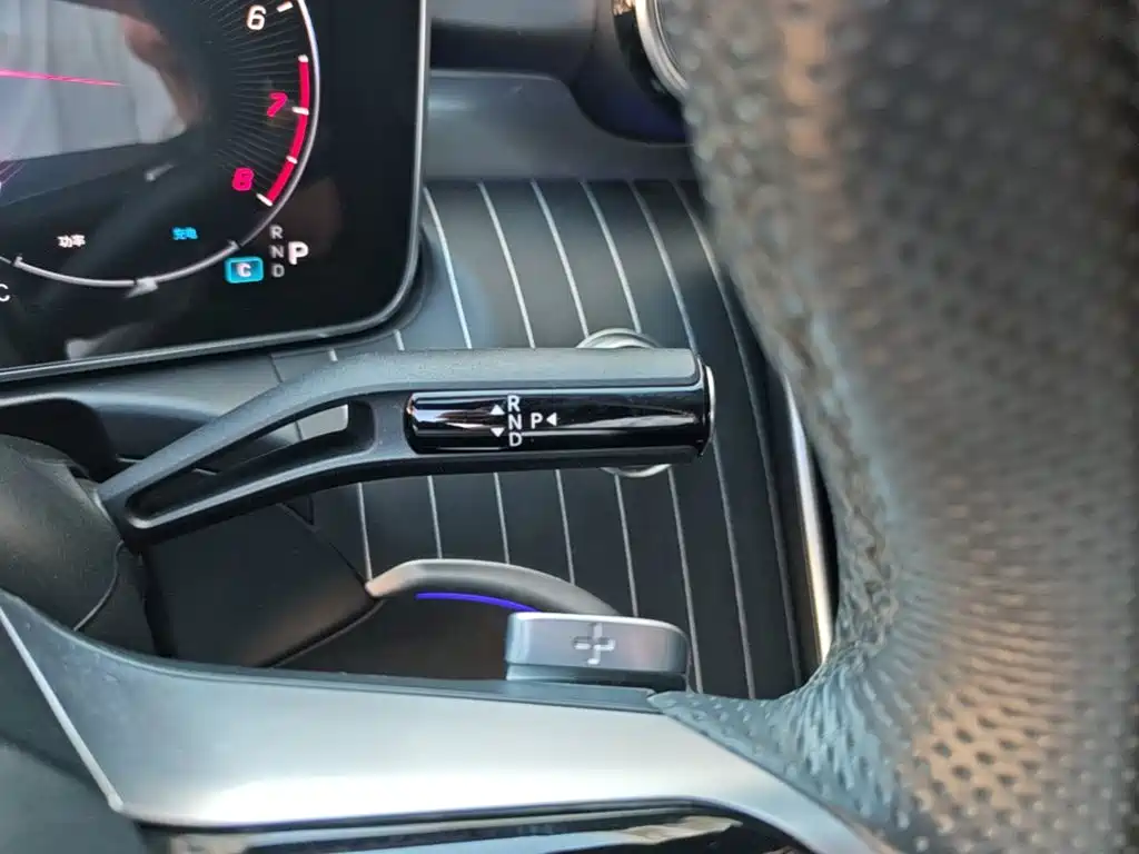 Mercedes-Benz C-Class — миниатюра 14