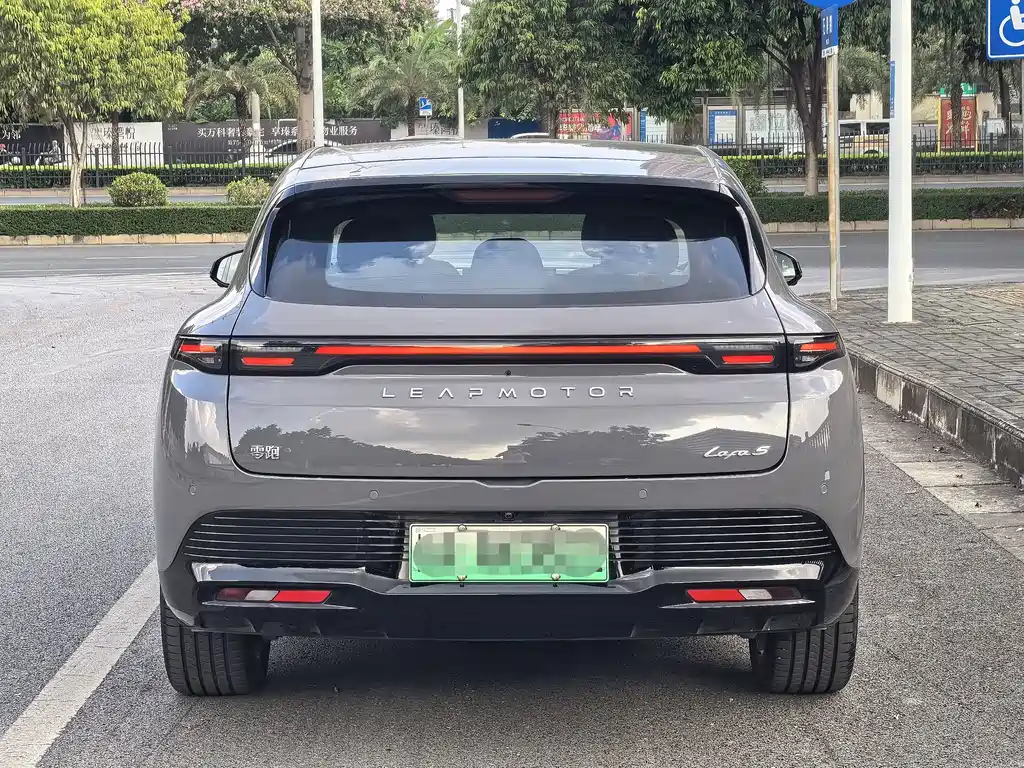 Leapmotor Leapmotor Lafa5 — миниатюра 3