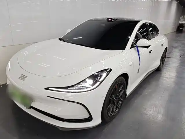 2025 IM Motors L6