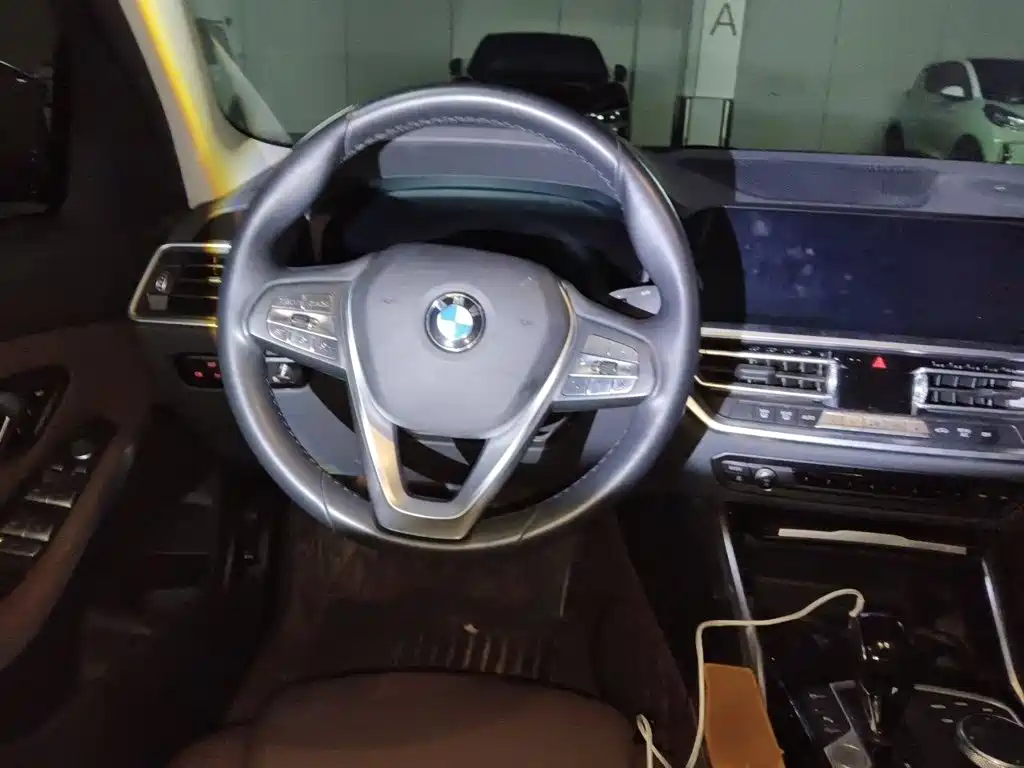 BMW 3 Series — миниатюра 3