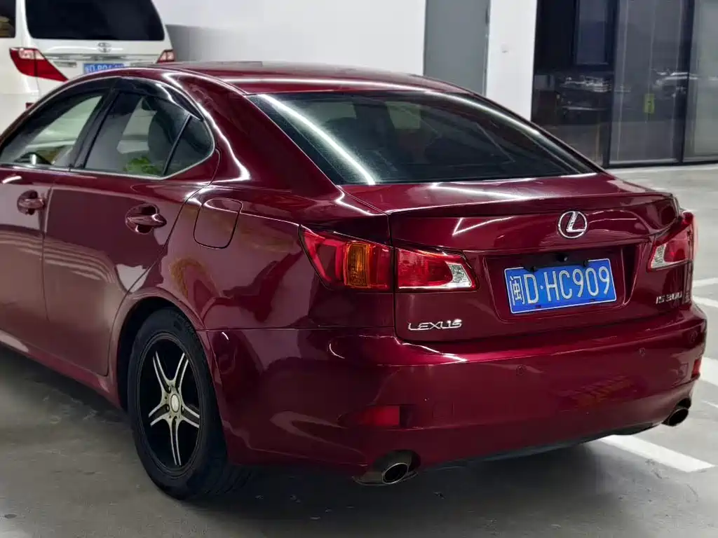 Lexus IS — миниатюра 6