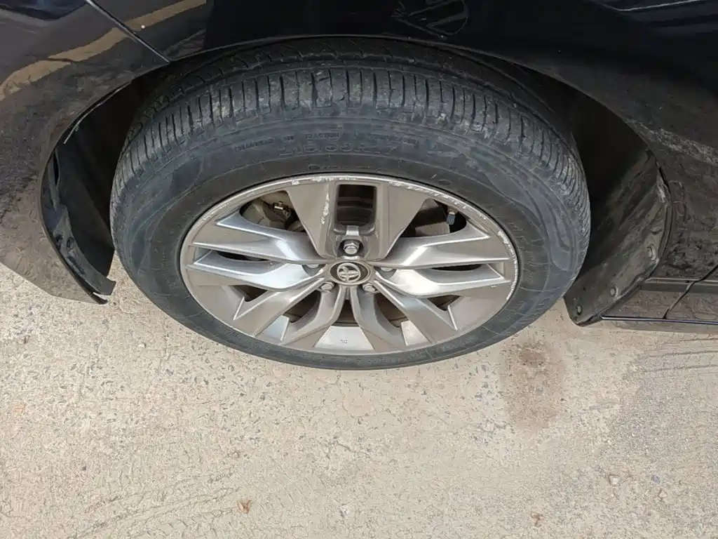 Toyota Avalon — миниатюра 23