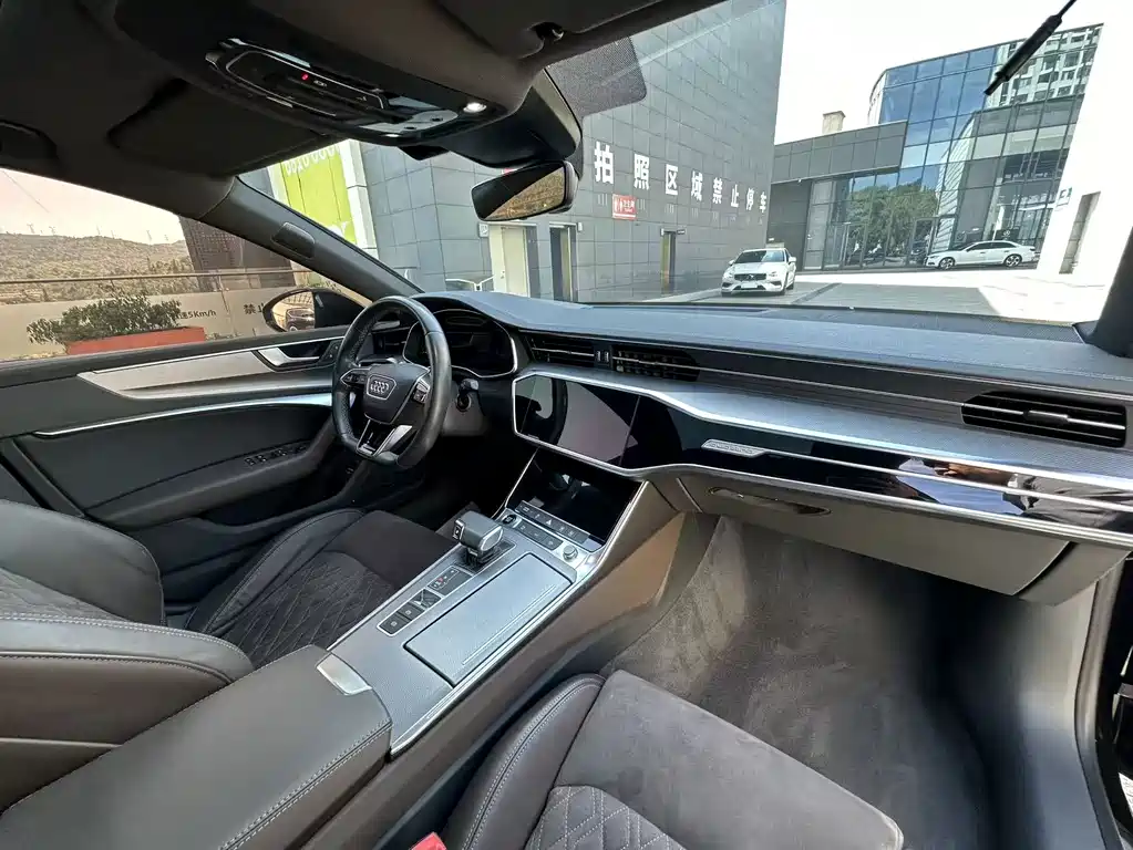 Audi A7L — миниатюра 32