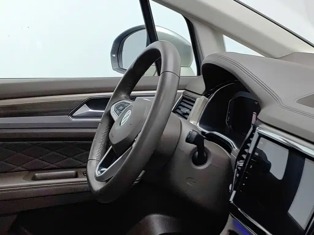 Volkswagen Viloran — миниатюра 22