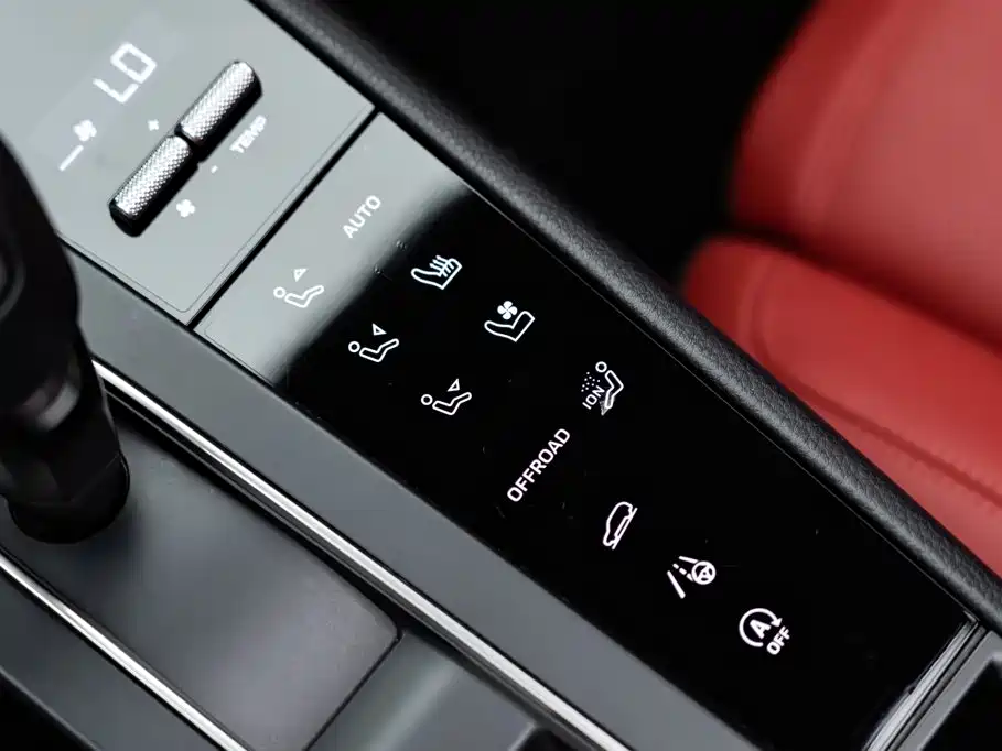 Porsche Macan — миниатюра 19
