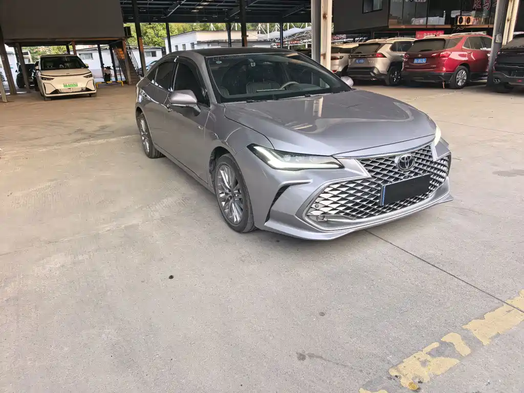 Toyota Avalon — миниатюра 3