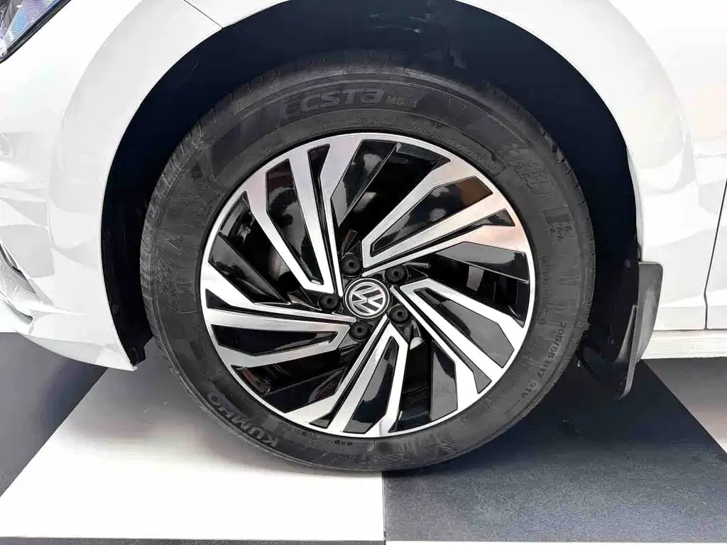 Volkswagen Sagitar — миниатюра 6