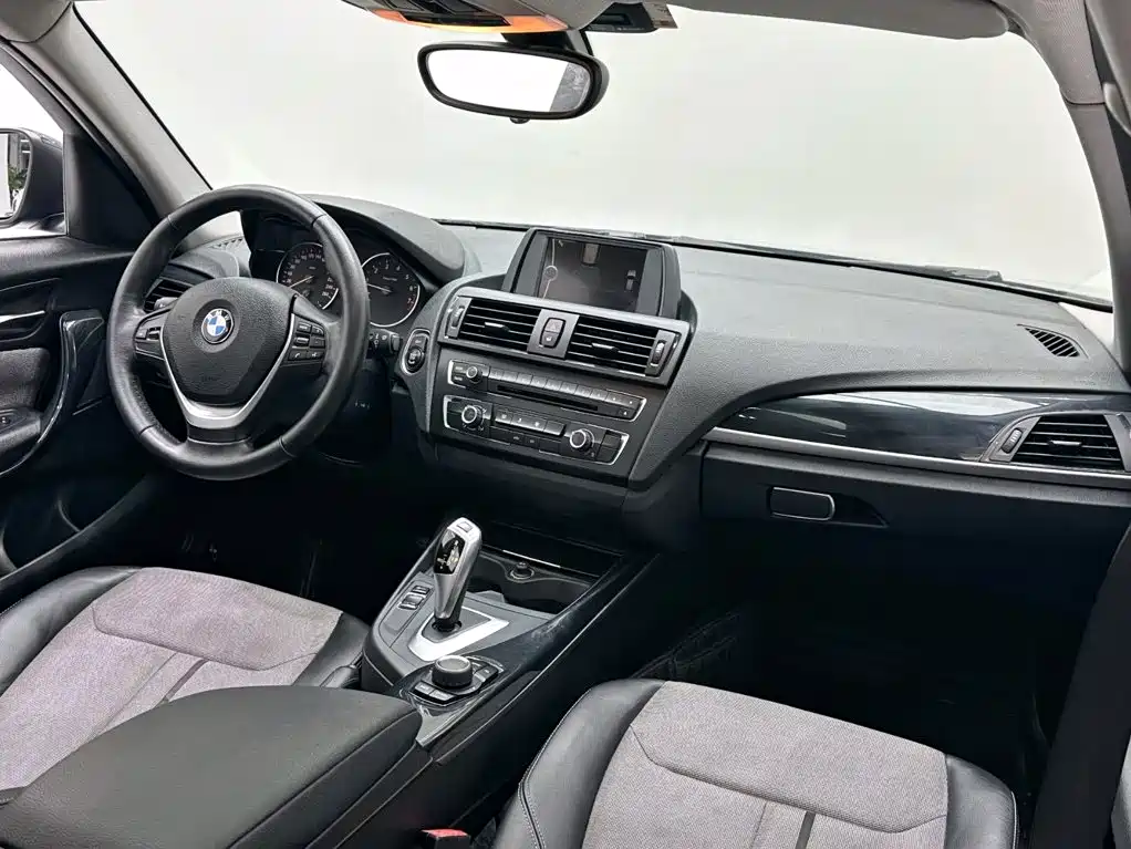 BMW 1 Series (Import) — миниатюра 10