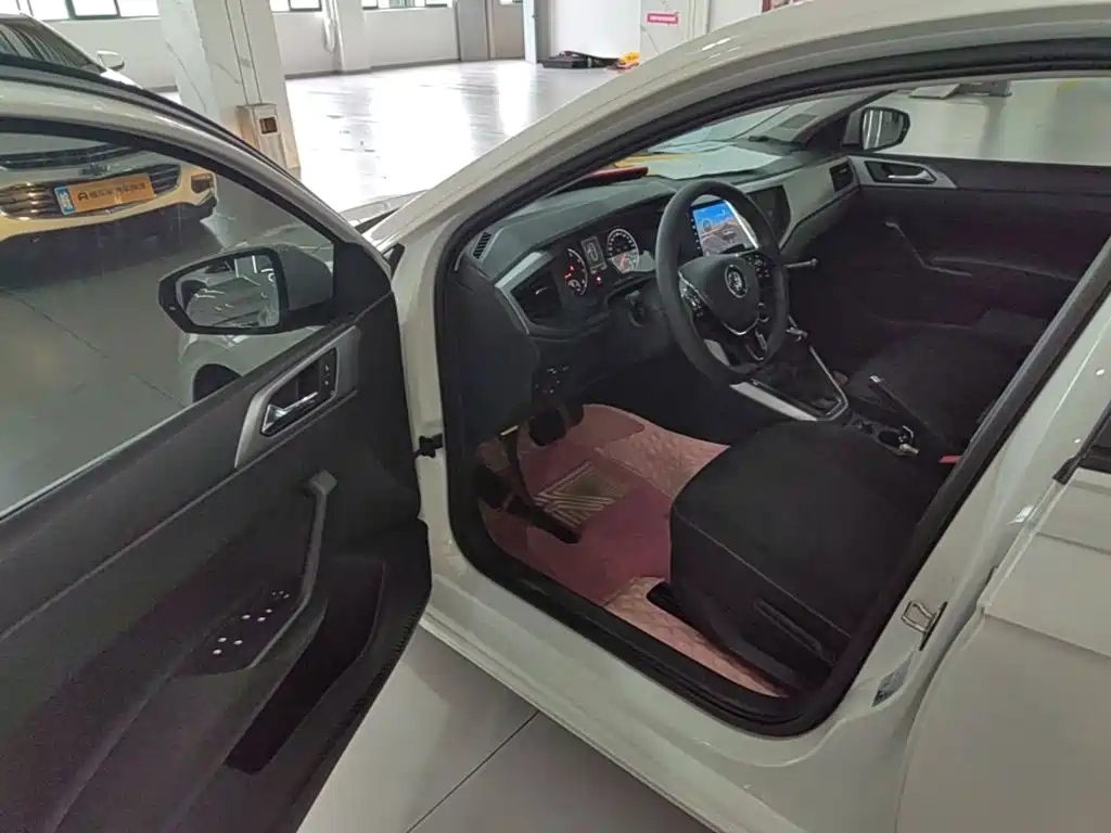 Volkswagen Polo — миниатюра 16
