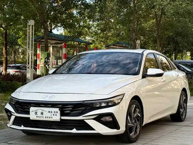 MODERN ELANTRA 2023